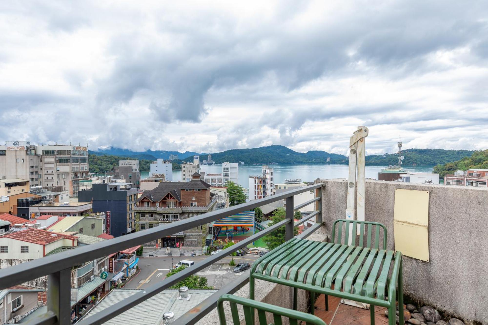 Sun Moon Lake Itathao Vacation Inn With Elevator Yuchi Exteriér fotografie