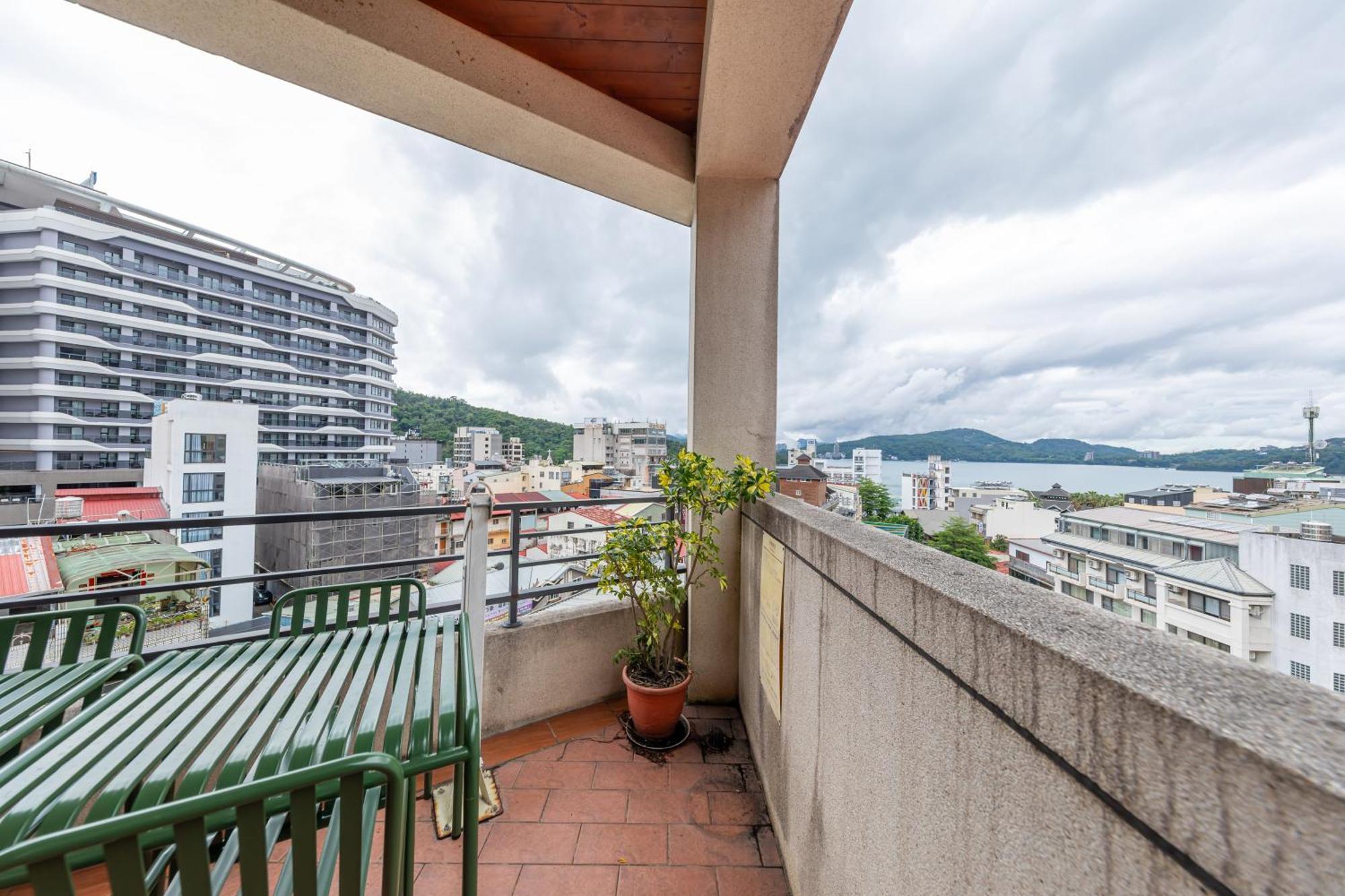 Sun Moon Lake Itathao Vacation Inn With Elevator Yuchi Exteriér fotografie