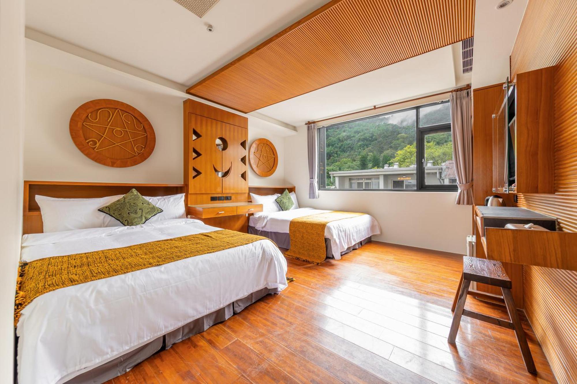 Sun Moon Lake Itathao Vacation Inn With Elevator Yuchi Exteriér fotografie