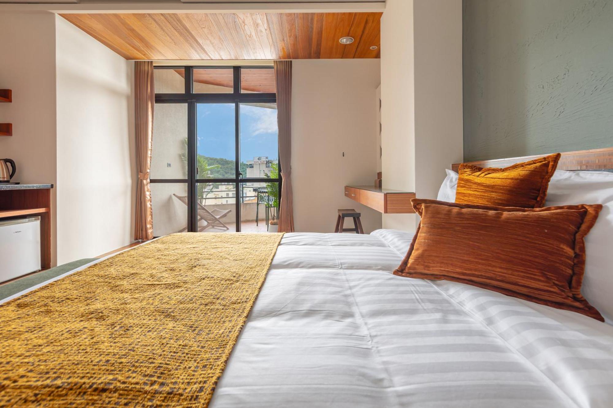 Sun Moon Lake Itathao Vacation Inn With Elevator Yuchi Exteriér fotografie